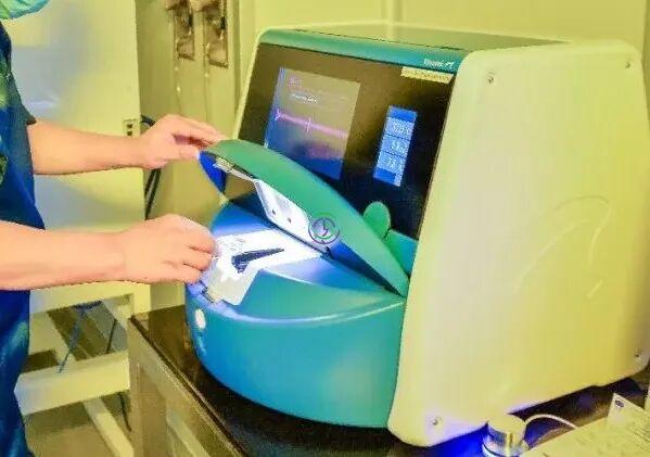 LRC配置国际高标准无尘实验室 ，提升试管成功率