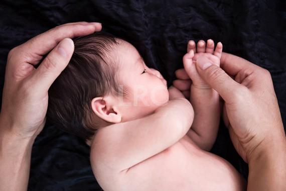 男性无精症还能做试管吗?泰国LRC睾丸穿刺取精流程、受精率与妊娠率
